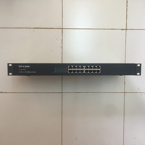 TP-Link TL-SF1016 16-Port Rackmount Switch - RefHub