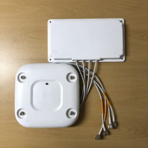 Cisco Aironet AIR-CAP2702E-E-K9 Access Point with AIR-ANT2566P4W-R Dual Band Patch Antenna