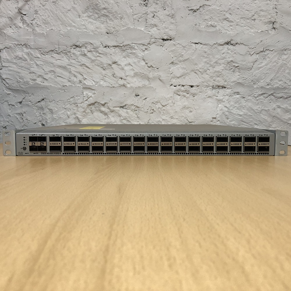 有名なブランド 中古 Cisco Nexus 3132Q-X N3K-C3132Q-40GX LAN